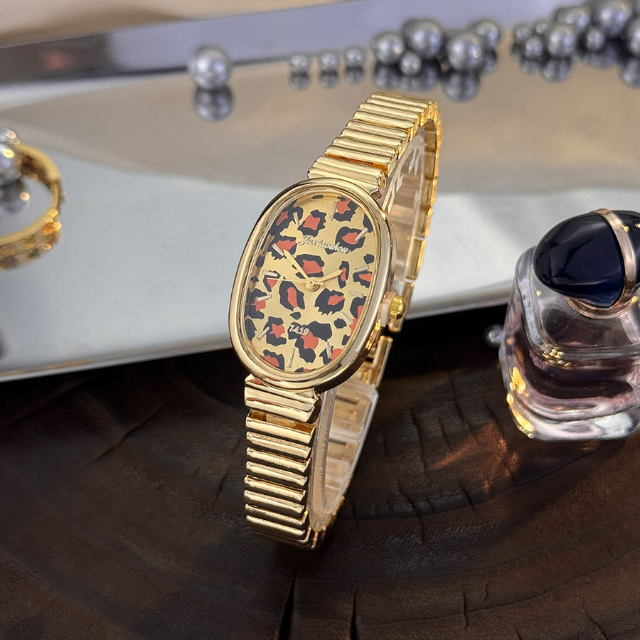 New Golden Retro Fashion Ladie - огляд і ціна Jewelry Watches Gold