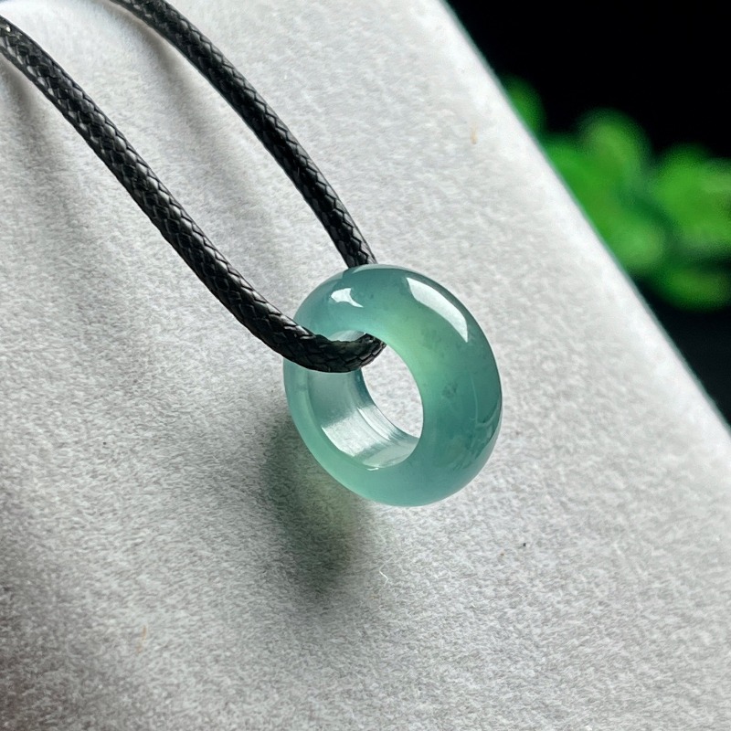 Natural Emerald Blue Water Luc - огляд і ціна Jewelry & Watches Review